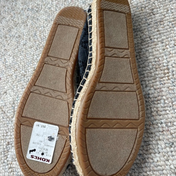 New with Tag Womens Vera Wang Navy Blue Espadrilles Flats with Stones size 6 - Picture 6 of 6